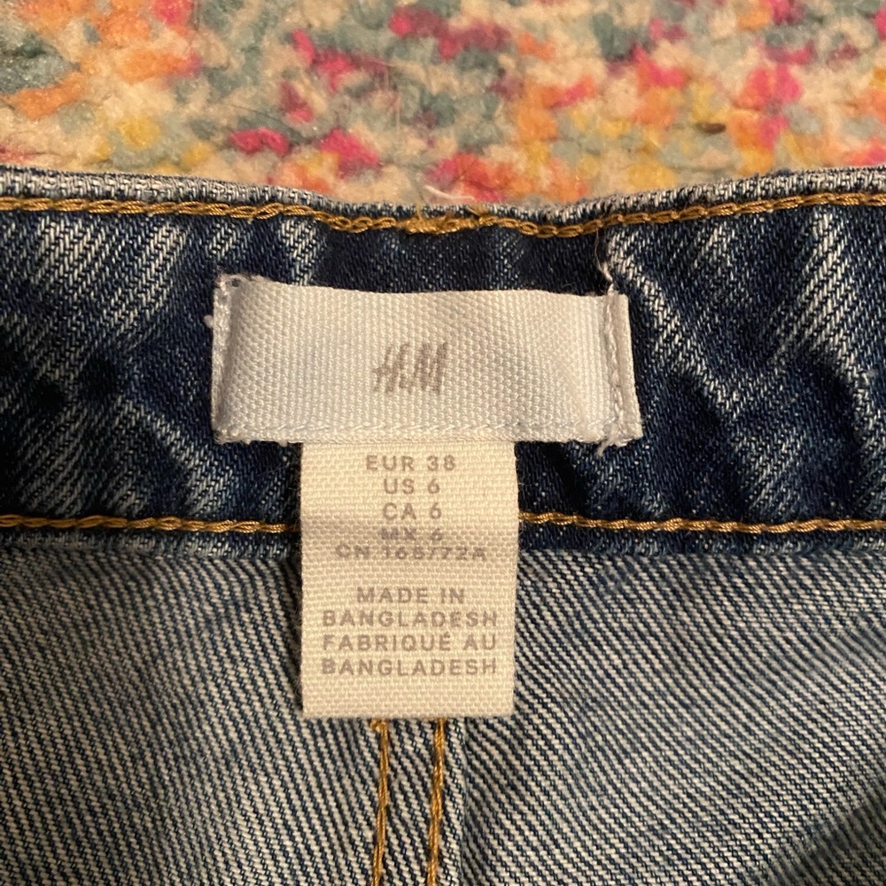 H&M High Rise Jeans - Picture 3 of 4